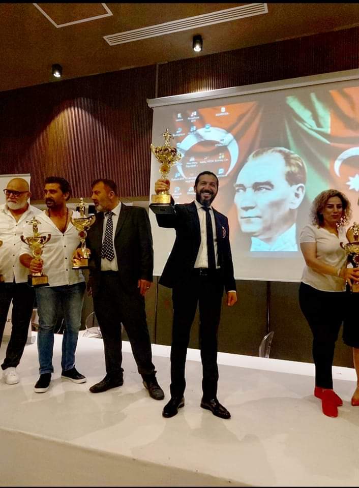 MALATYALI KUAFÖR EROĞLU'NA PLAKET