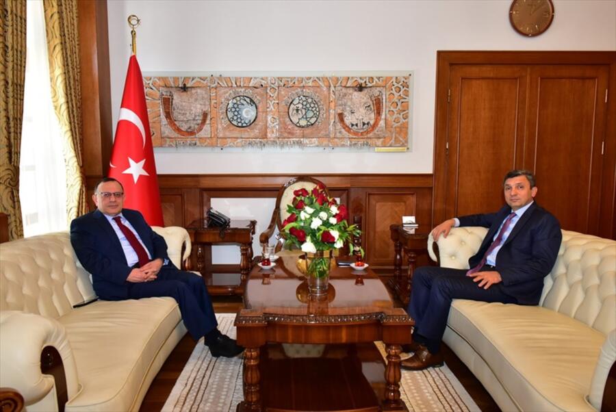 ESKİ MALATYA VALİLERİNDEN SARAN’DAN VALİ ŞAHİN’E HAYIRLI OLSUN ZİYARETİ