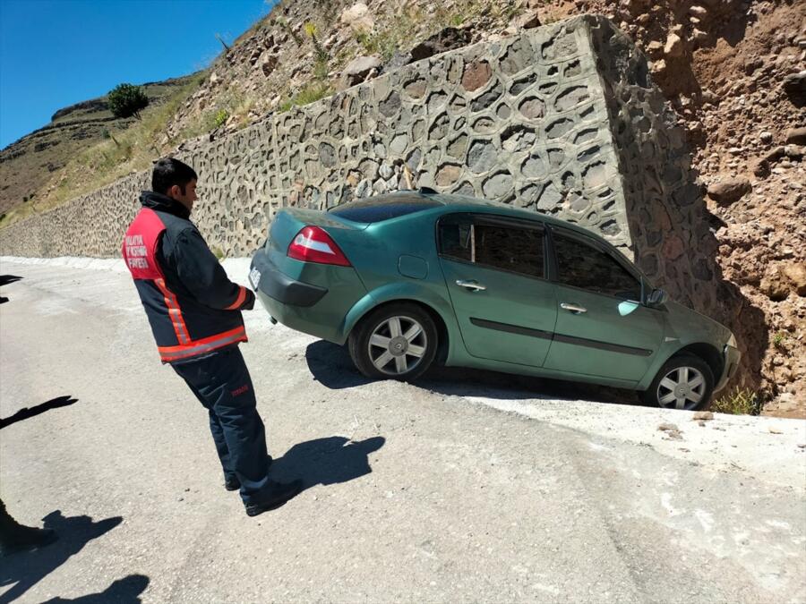 MALATYA’DAKİ TRAFİK KAZALARINDA 4 KİŞİ YARALANDI