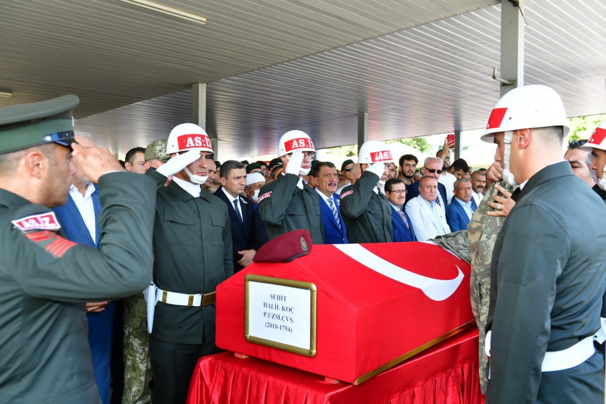Malatya Kahraman Şehidi Halil Koç'u dualarla uğurladı 
