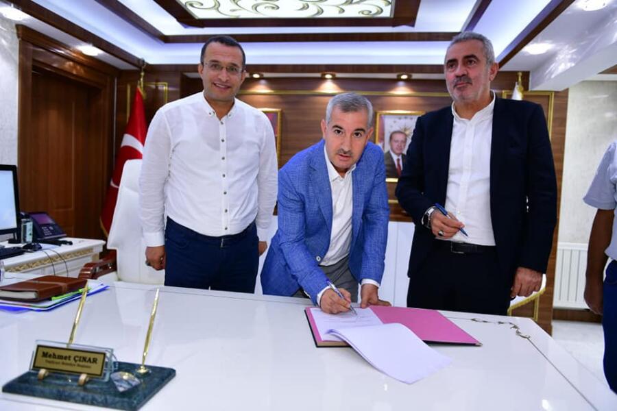 YEŞİLYURT BELEDİYESİNDE EN DÜŞÜK İŞÇİ MAAŞI 8 BİN 323 LİRA OLDU