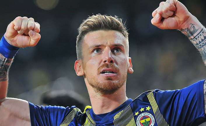 Fenerbahçe ayrılığı resmen açıkladı: Serdar Aziz, Mourinho ile görüşerek ayrıldı