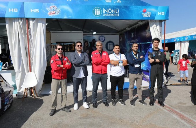 TEKNOFEST Adana heyecanı devam ederken, İnönü Üniversitesi standı önemli bir ziyaretçiyi ağırladı. 