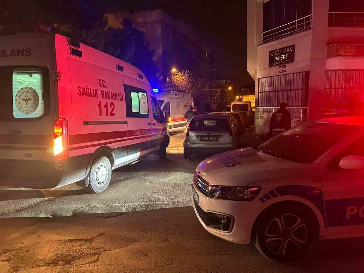 Malatya’da Esnaf ve Müşteriler Arasında Silahlı kavga sonucunda kanlı bitti: 3 yaralı