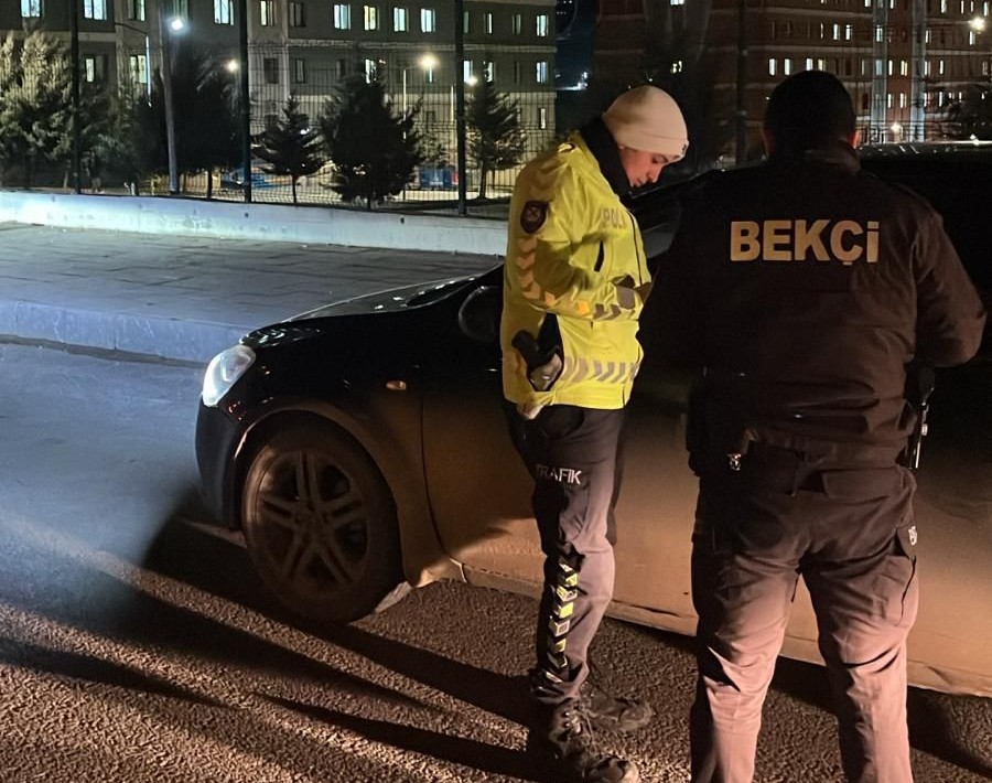 Malatya’da Asayiş Operasyonu: Aranan Şahıslar ve Silahlar Ele Geçirildi!