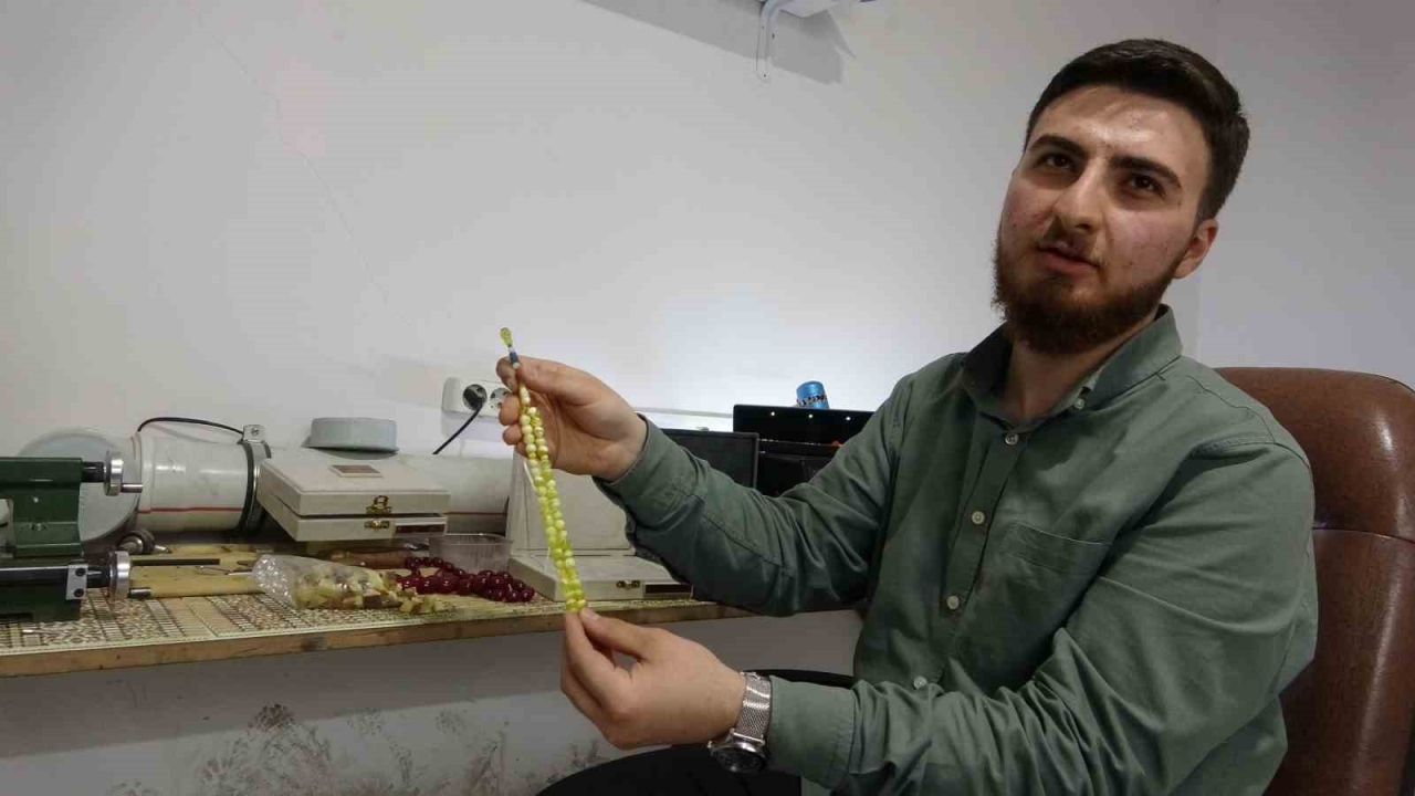 Usta ellerin ürettiği  