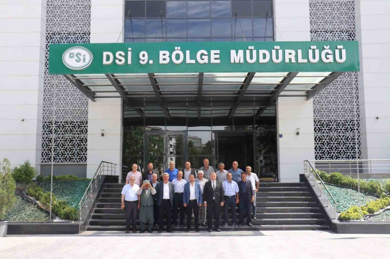 Battalgazi muhtarlarından DSİ’ye sulama çıkarması
