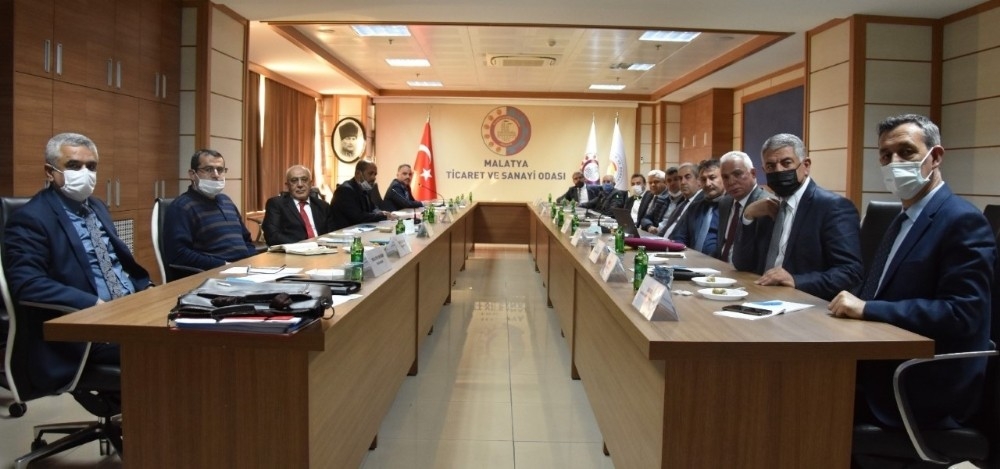Malatya’da “Mesleki Eğitim Zirvesi” toplantısı yapıldı