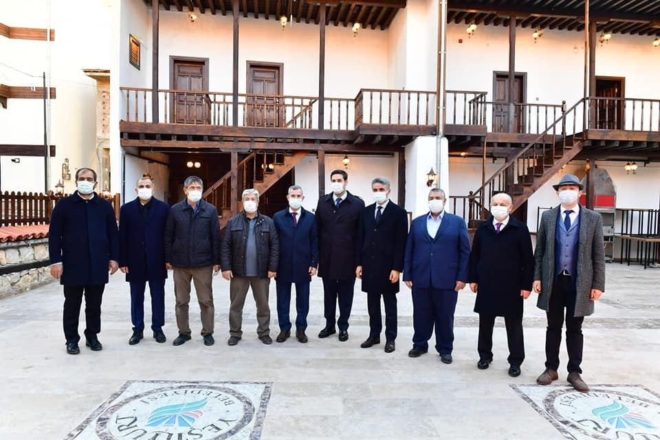 Yeşilyurt’taki restorasyon projelerine övgü