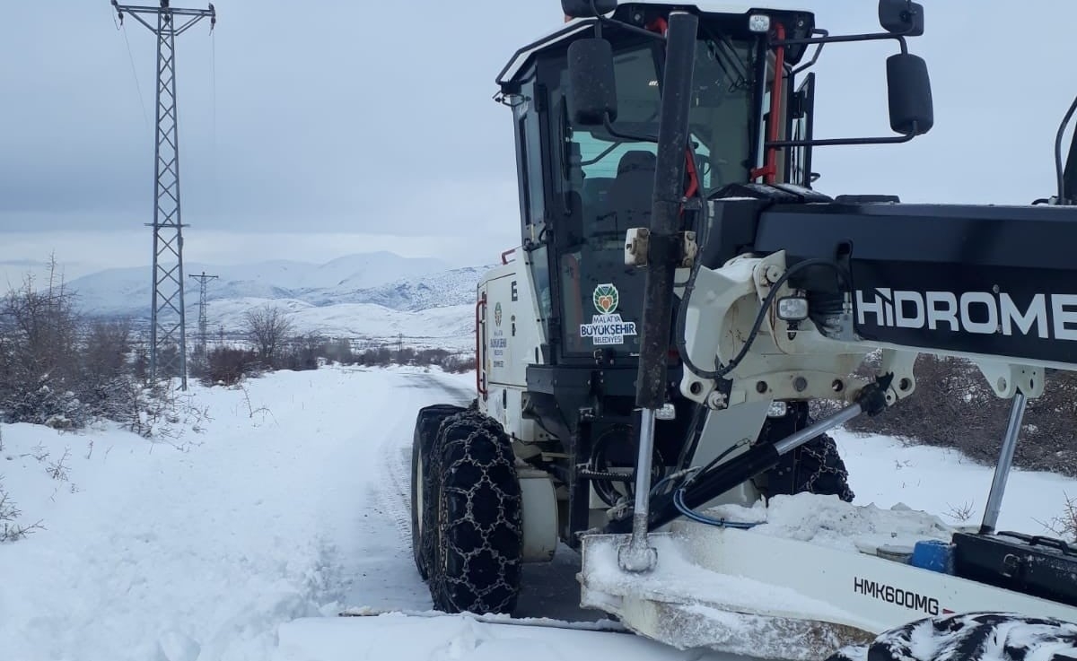 Malatya’da kar geçit vermiyor