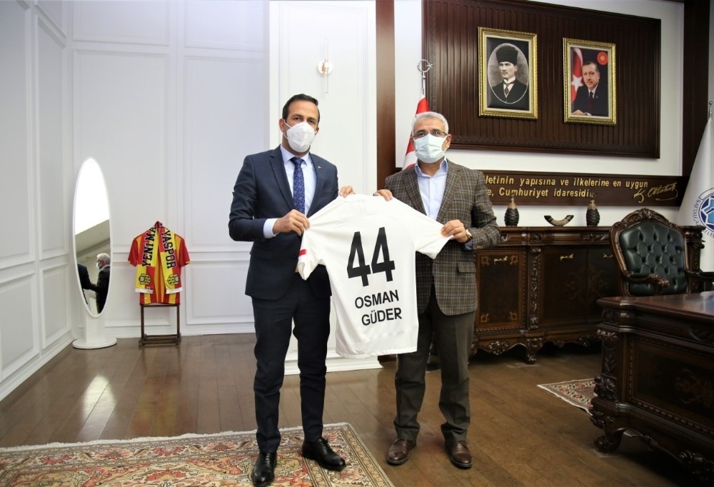 Başkan Güder’e Yeni Malatyaspor’dan anlamlı ziyaret