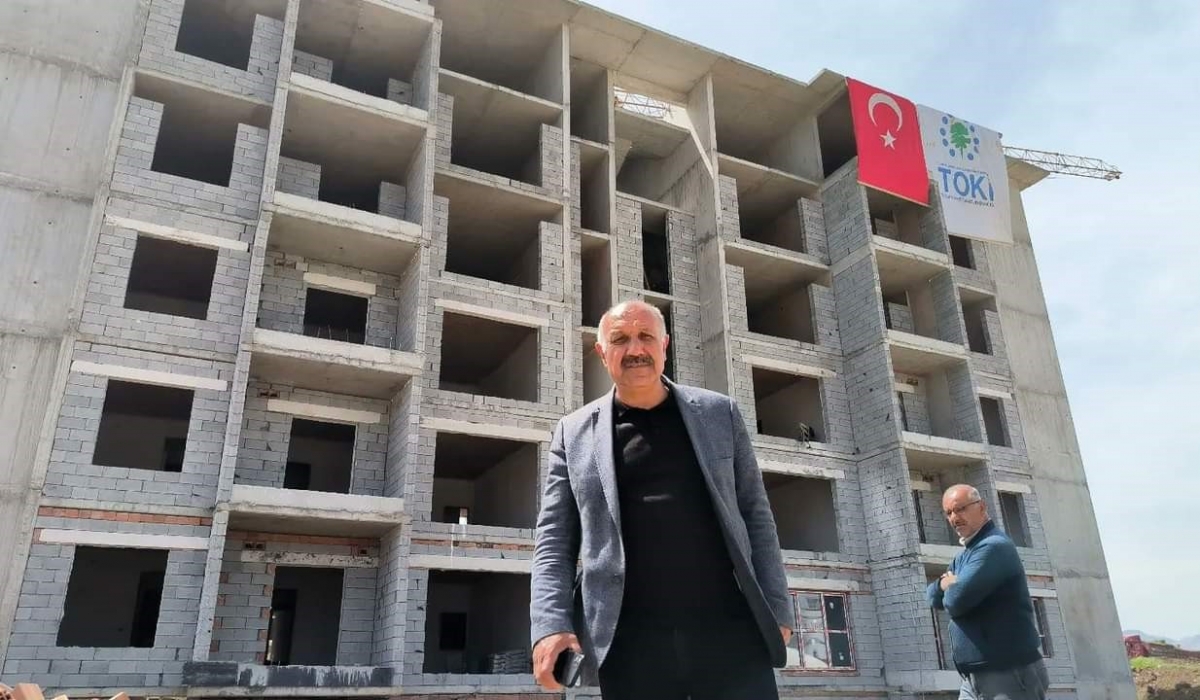 Doğanşehir’de deprem konutları devam ediyor