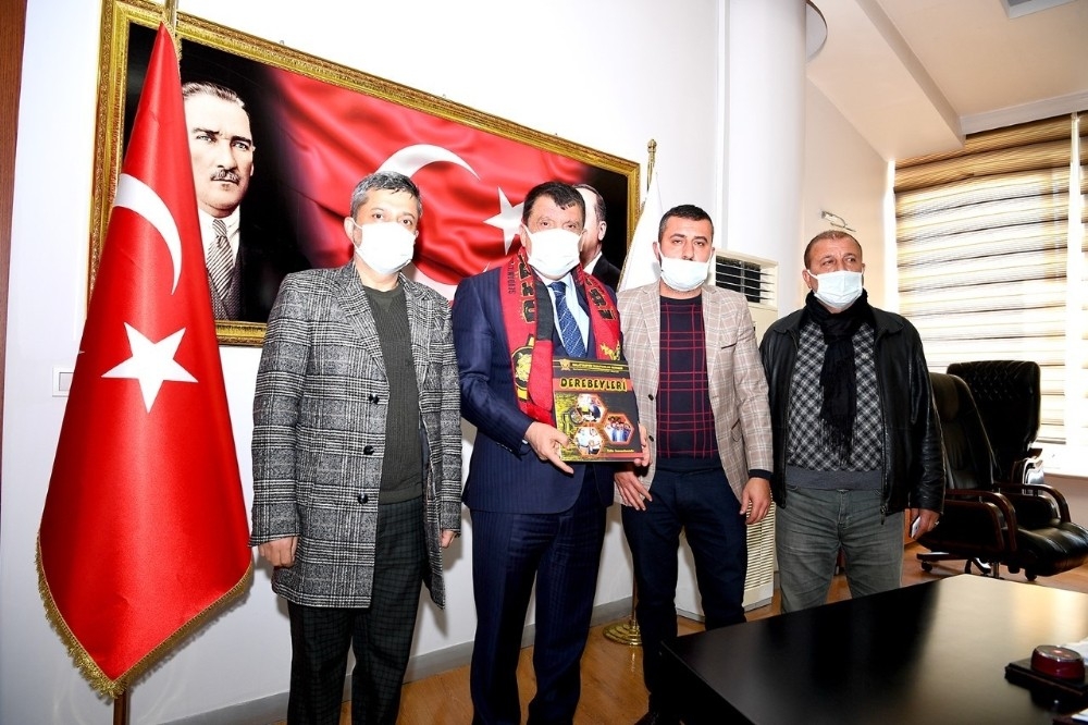 Malatyaspor taraftarlarından Başkan Gürkan’a ziyaret