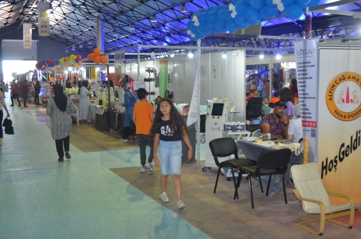 25’inci Kayısı Festivali Fuarına yoğun ilgi