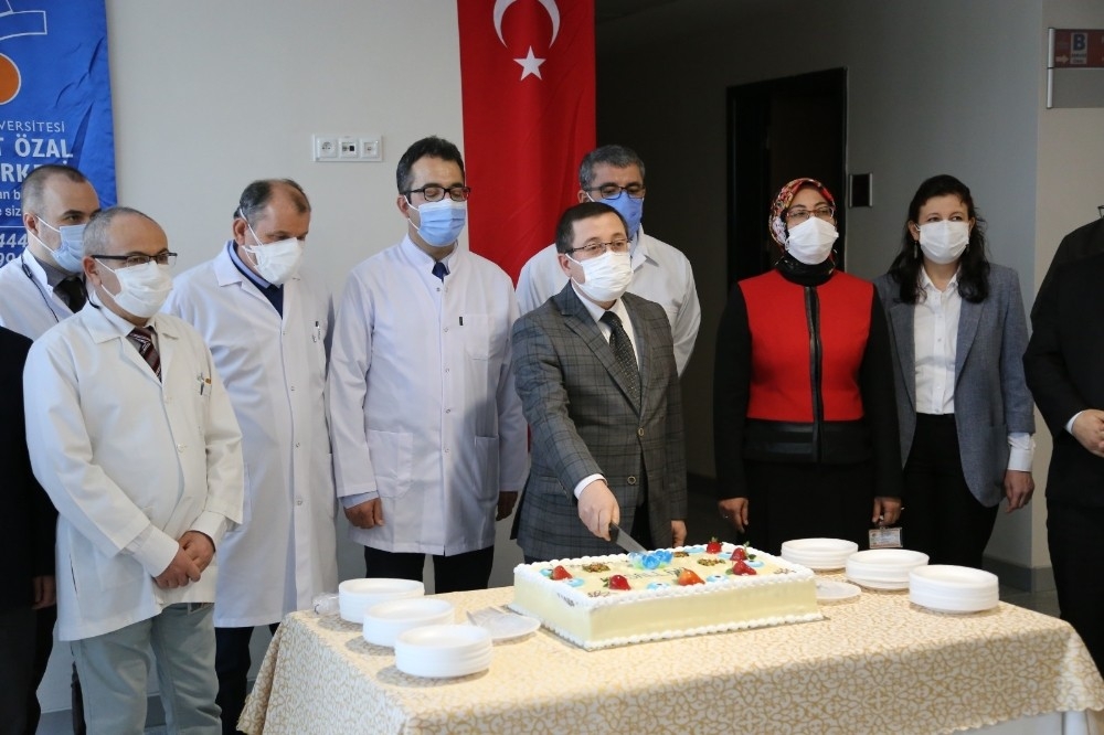 Malatya’da 1001’inci kök hücre ve kemik iliği nakli gerçekleştirildi