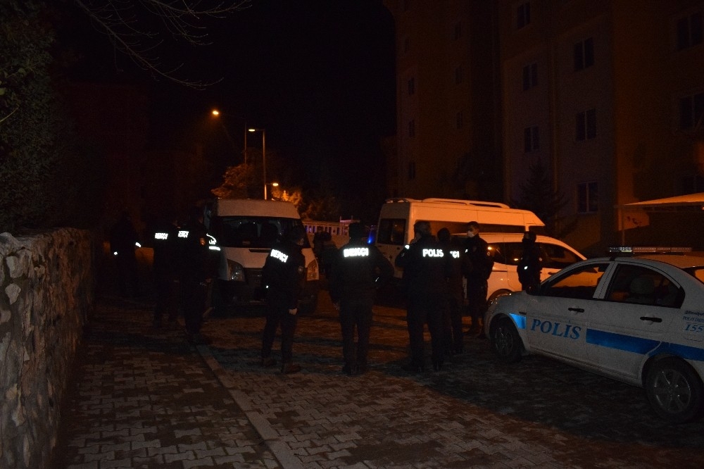 Aile içi tartışma kanlı bitti: 1 ağır yaralı
