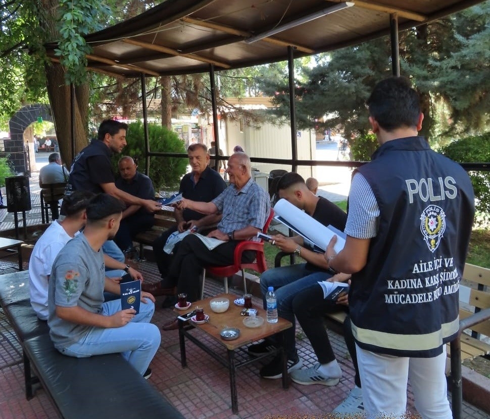 Malatya’da polis şiddete dikkat çekti