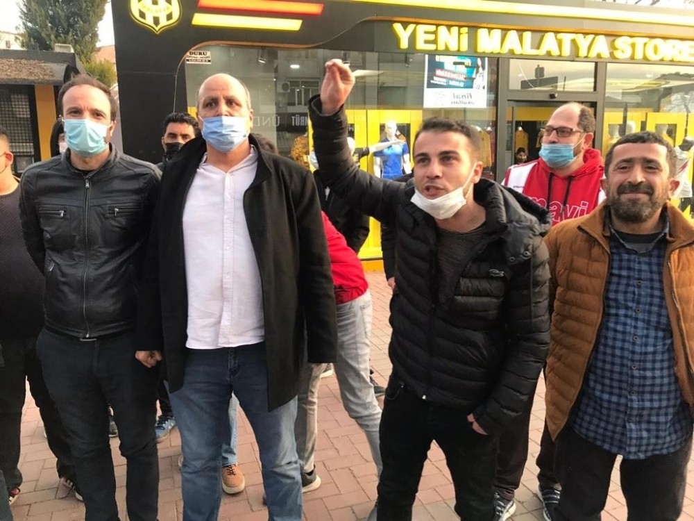 Yeni Malatyaspor mağlubiyeti taraftarı sokağa döktü