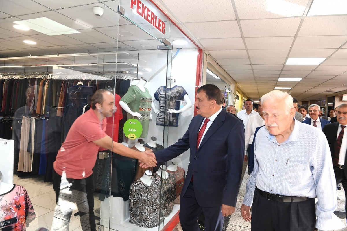 Başkan Gürkan, Kapalı Çarşı esnafıyla buluştu