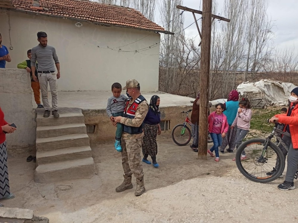 Kayıp çocuk drone ile bulundu