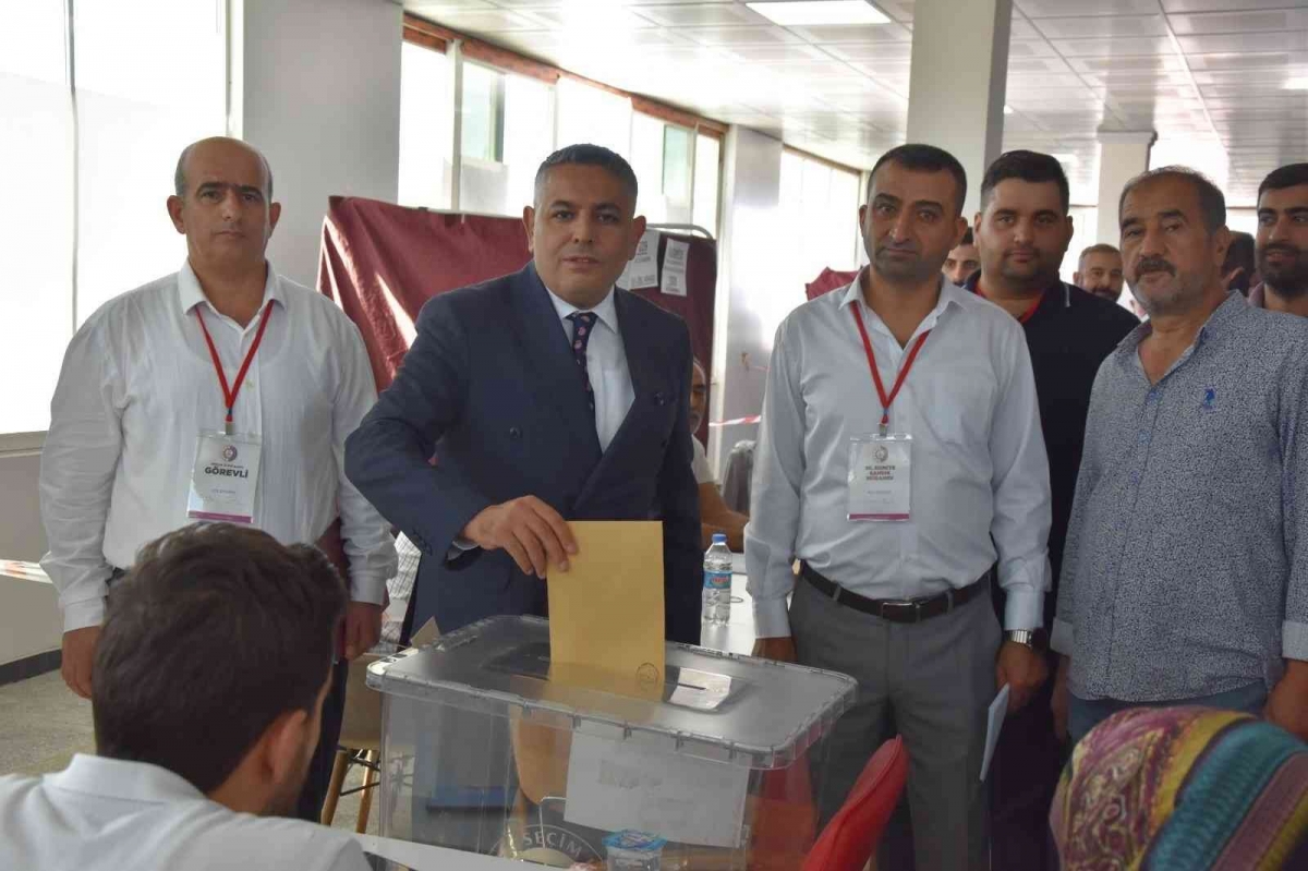 Malatya TSO’da Sadıkoğlu güven tazeledi
