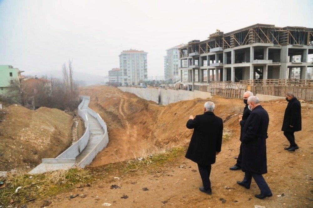 Derme Deresi Islah Projesi ikinci etap çalışmaları sürüyor