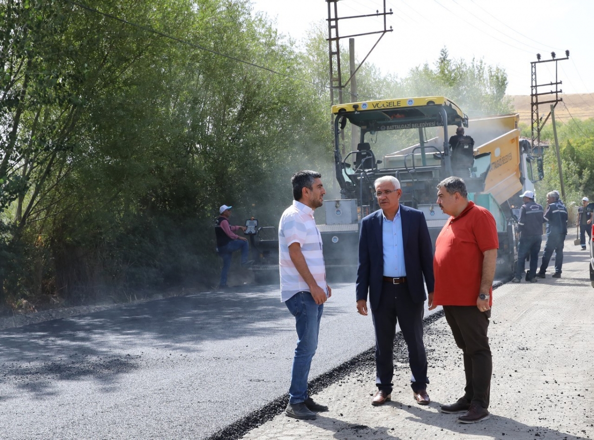 Battalgazi’de 2022 sıcak asfalt serim yılı oldu