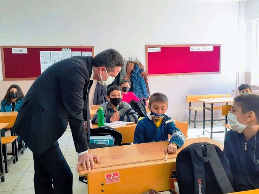 Malatya’da köy okullarına 180 ton dezenfektan desteği