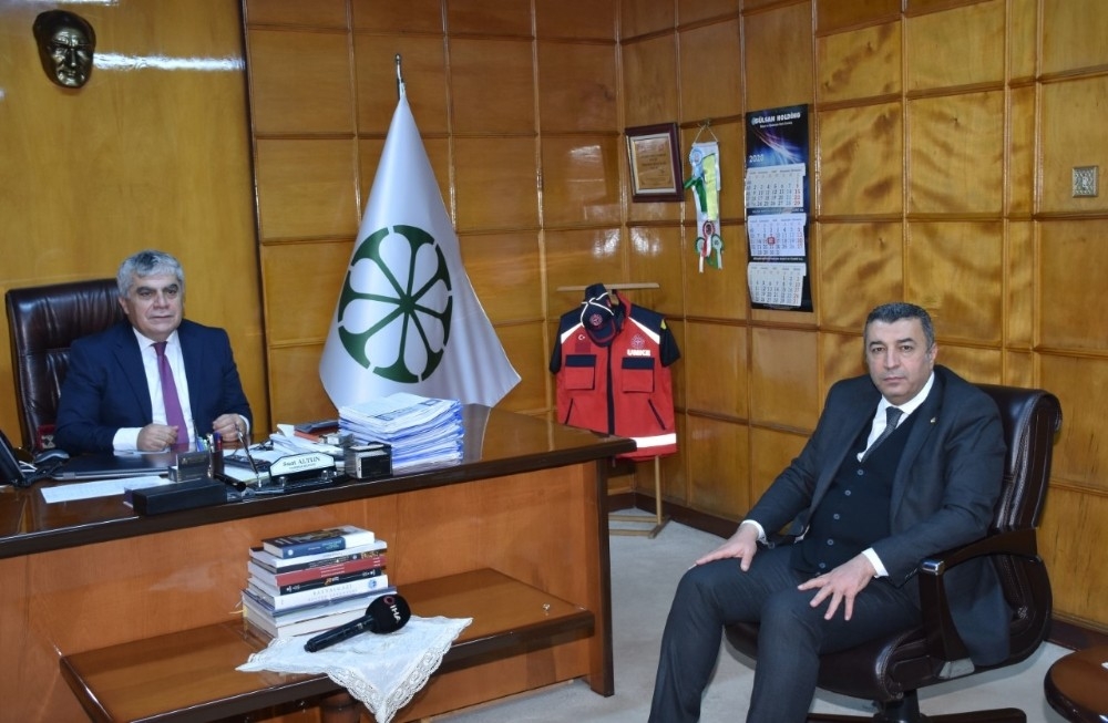 Özcan’dan şeker fabrikasına ziyaret