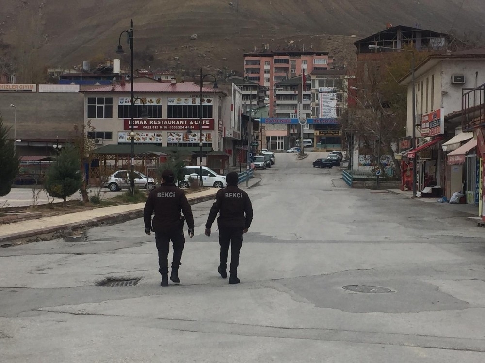 Darende’de sokağa çıkma kısıtlamasına uyuluyor