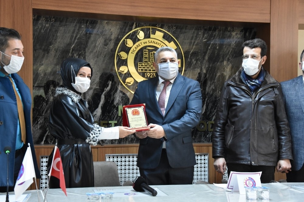 Malatya’da küçük esnaftan alış veriş yapana ödül