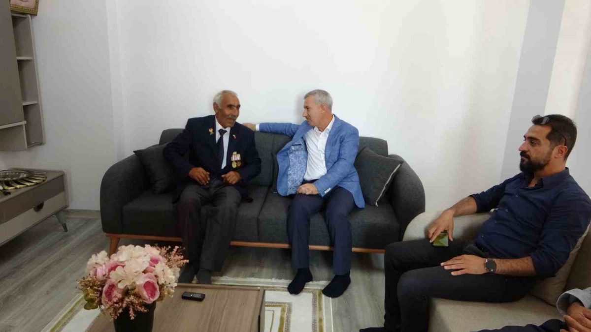 Malatya’da tamamlanan köy evleri hak sahiplerine teslim ediliyor