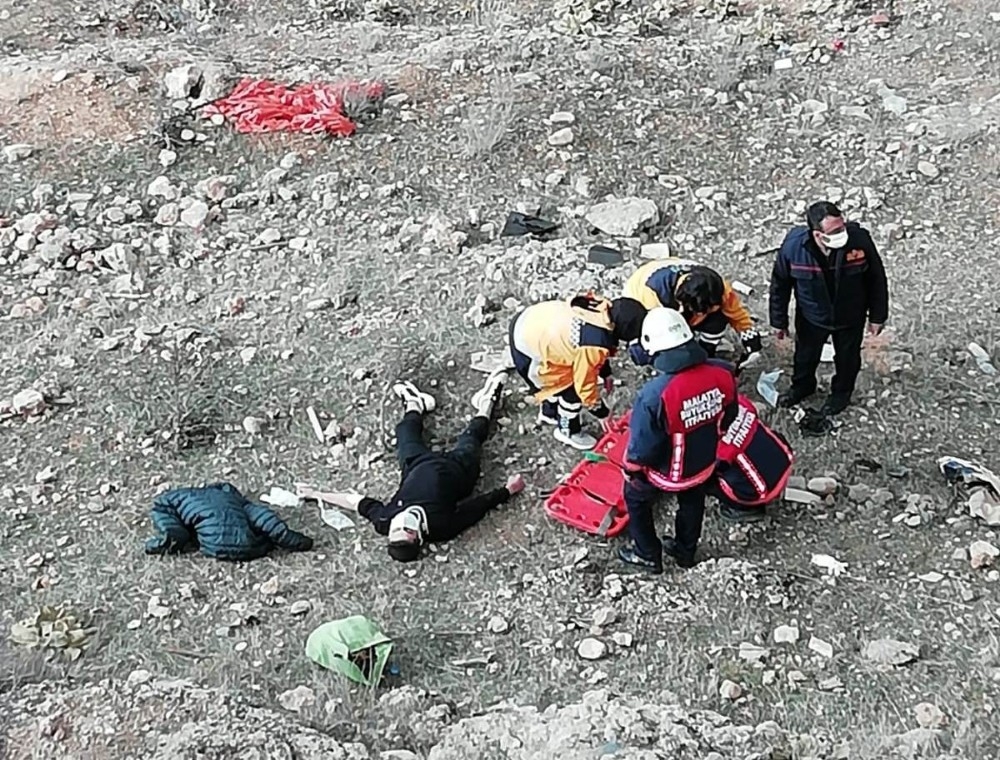 Malatya’da uçuruma yuvarlanan genç yaralandı