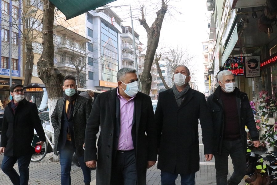 Sadıkoğlu’ndan esnaf ziyareti