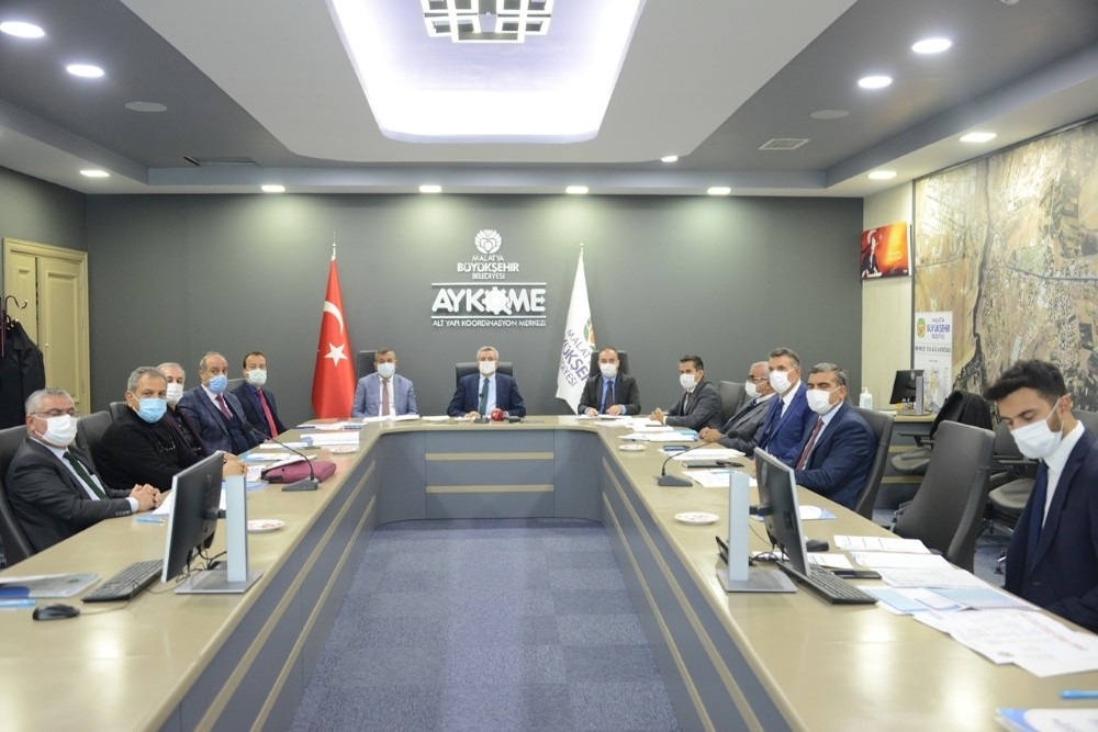 Malatya Büyükşehir’de karla mücadele toplantısı gerçekleştirildi
